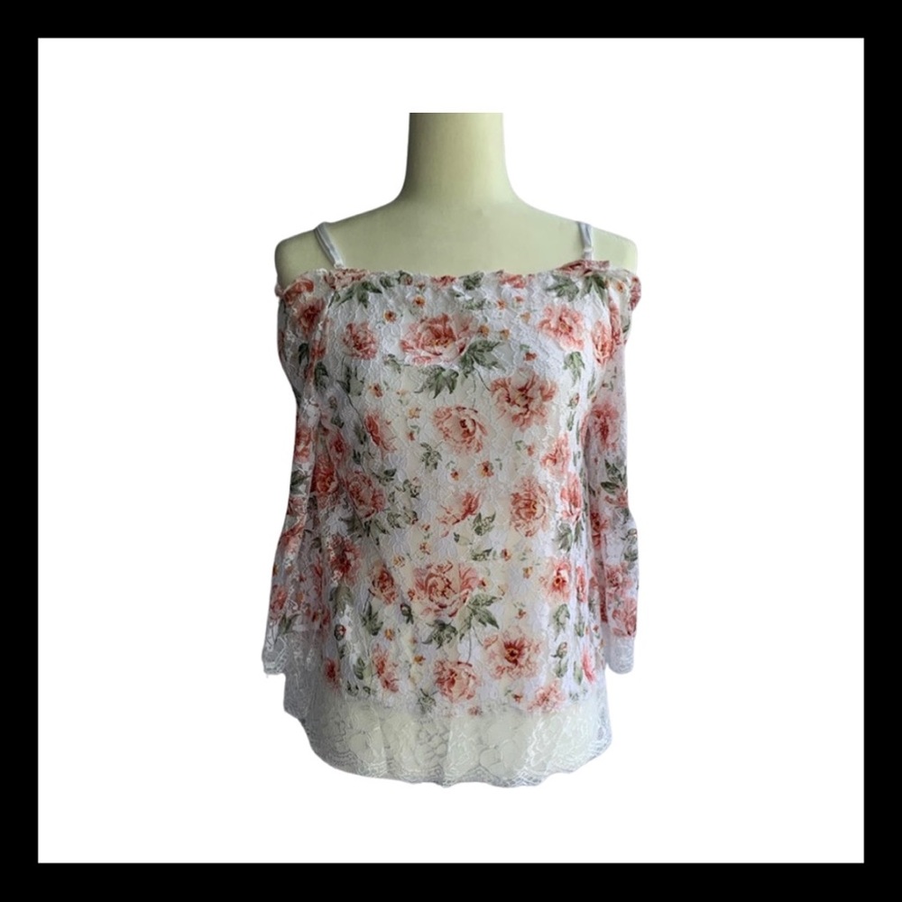 Lacy White Floral Top Off Shoulder Medium